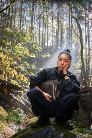 第36回東京国際映画祭のポスター公開 『東京物語』をオマージュし奥田瑛二×安藤桃子を撮り下ろし