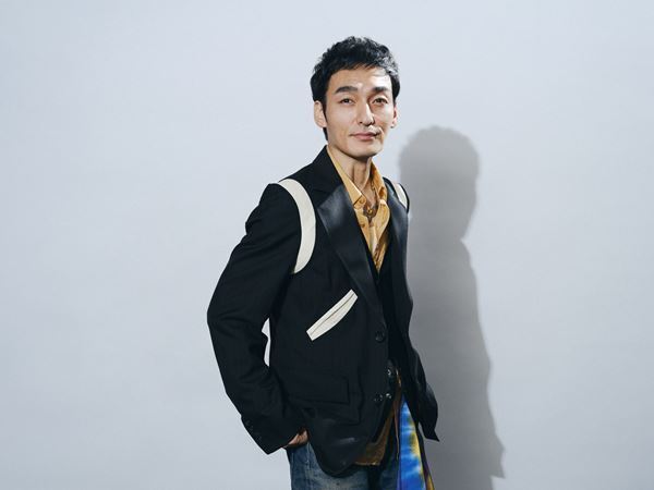 草彅剛の自然体で生きる方法「大人も“毎日が夏休み”でいい」