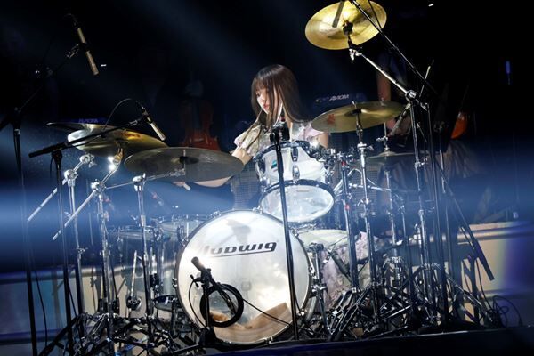 乃木坂46・齋藤飛鳥がドラムを生演奏　卒業コンサート初日オフィシャルレポート