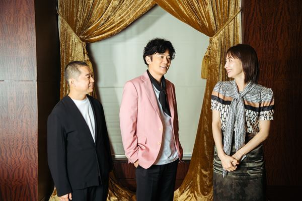 稲垣吾郎と真飛聖が気鋭作家・横山拓也の新作で共演！ “フタ”をすることに慣れてしまった40代を描く舞台『多重露光』とは？