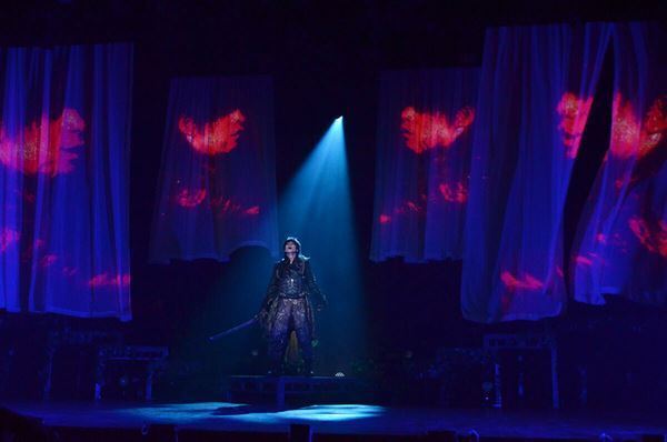 救うべきは全人類か愛する人か!? 玉城裕規×菊池修司W主演の舞台『HELI-X Ⅲ』観劇レポート