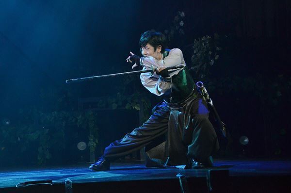 救うべきは全人類か愛する人か!? 玉城裕規×菊池修司W主演の舞台『HELI-X Ⅲ』観劇レポート