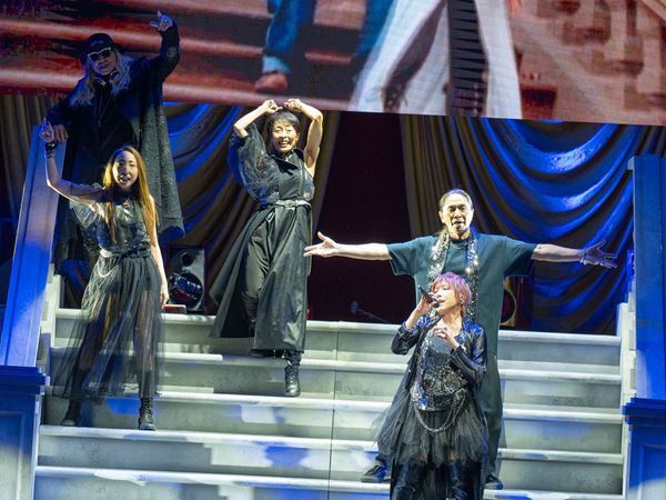 TRF、デビュー30周年をファンと幕開け『THANXXX!!! Live & Party 2023～』オフィシャルレポ