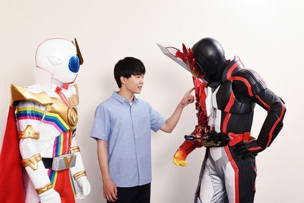 念願の『セイバー＋ゼンカイジャー スーパーヒーロー戦記』出演に興奮の鈴木福、「芸能界での憧れのヒーローは亀梨和也くんです」