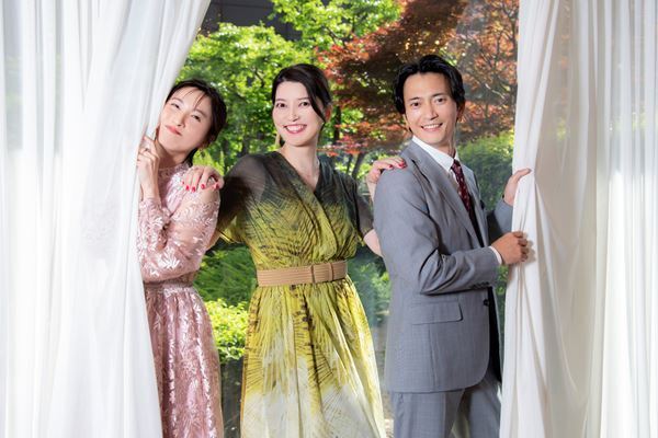 朝夏まなと×中河内雅貴×実咲凜音　公演中止から2年、動き出した『モダン・ミリー』にかける思い