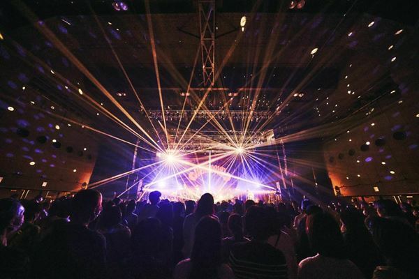 【ライブレポート】“結成から11年目のライブ” 『Omoinotake SPECIAL LIVE 2023 “SUEHIROGARI”』