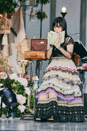 “17歳の夢”と“今”が響き合う、 念願の初野音ワンマン『吉澤嘉代子の日比谷野外音楽堂』