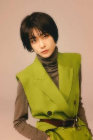 初の武道館公演を控えたExWHYZインタビュー「この6人とマスターのみんなで、あの空間を共有できるのが待ち遠しい」