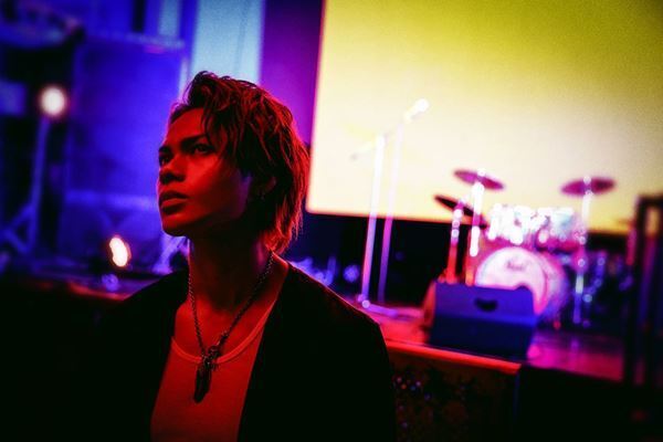 上田竜也、松居大悟演出舞台『Birdland』で人気絶頂のロックスターに　「どんな稽古場になるのか、今から楽しみです」