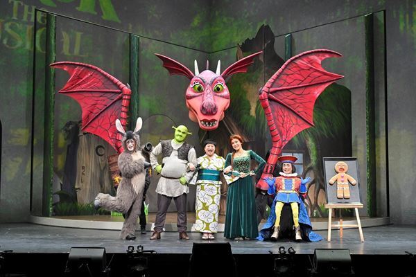 ハリセンボン近藤春菜の願いをシュレックが叶える!?『シュレック・ザ・ミュージカル』初日前会見＆舞台写真公開