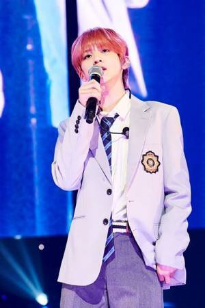 FANTASY BOYS、初の日本コンサートに8,000人が熱狂「愛してくださってありがとうございます」【レポート】