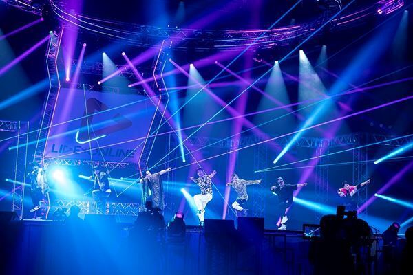 三代目 J SOUL BROTHERS、浴衣姿でパフォーマンスを披露！「メンバーみんなで10周年をお祝いしたい」