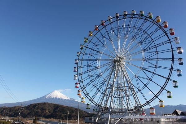 単なる休憩スポットはもう時代遅れ⁉「丸1日遊べるサービスエリア・パーキングエリアTOP10」発表