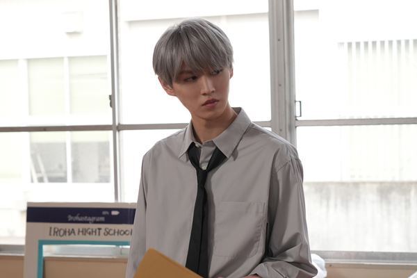 『夜が明けたら、いちばんに君に会いにいく』JO1白岩瑠姫演じる青磁の新たな場面写真4点公開