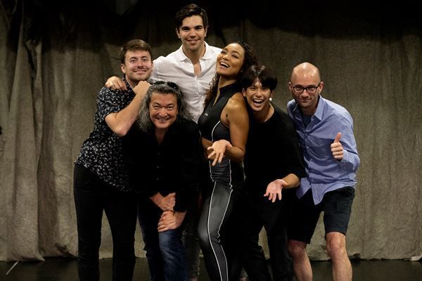 森崎ウィン「一番体を使う舞台かもしれない！」 ミュージカル『ピピン』稽古場レポート到着