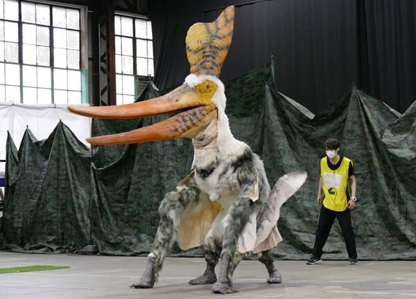 今年もリアルな恐竜が大活躍！『DINO-A-LIVE DINO SAFARI 2023』貴重なリハーサル風景を公開