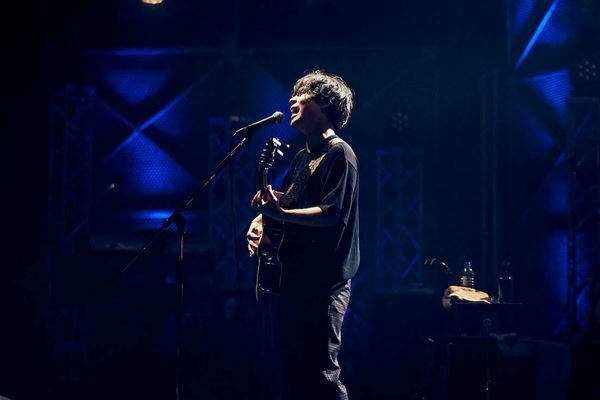 椿屋四重奏が一夜限りの復活、中田裕二ソロ10周年記念ライブに豪華ミュージシャンが次々登場