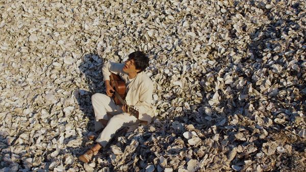 森山直太朗、48分超えの「原画」MV公開　井ノ原快彦、秦基博ら総勢22名によるコメントも