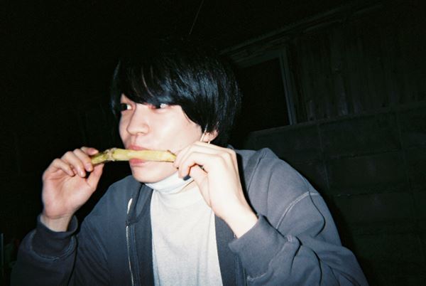 西畑大吾、山本美月、生駒里奈らが自ら撮影　映画『忌怪島／きかいじま』オフショット写真13枚公開