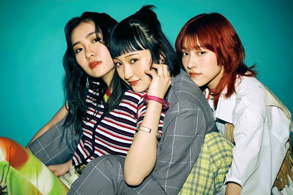 Chilli Beans. 新曲「Tremolo」MVを今夜プレミア公開、メンバーもチャットに参加