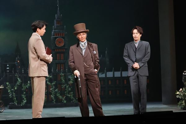 【レポート】美しく、温もりある魅せ方で“不思議”を生みだす　ミュージカル『ファインディング・ネバーランド』