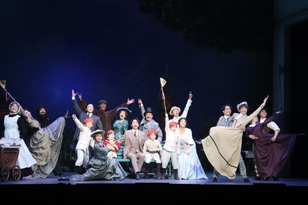 【レポート】美しく、温もりある魅せ方で“不思議”を生みだす　ミュージカル『ファインディング・ネバーランド』