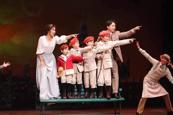 【レポート】美しく、温もりある魅せ方で“不思議”を生みだす　ミュージカル『ファインディング・ネバーランド』