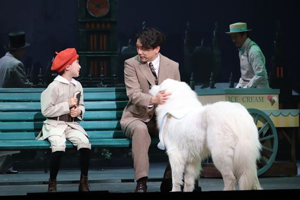 【レポート】美しく、温もりある魅せ方で“不思議”を生みだす　ミュージカル『ファインディング・ネバーランド』