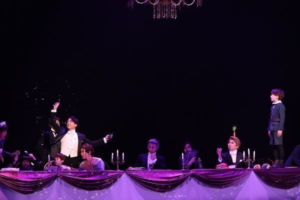 【レポート】美しく、温もりある魅せ方で“不思議”を生みだす　ミュージカル『ファインディング・ネバーランド』