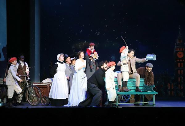 【レポート】美しく、温もりある魅せ方で“不思議”を生みだす　ミュージカル『ファインディング・ネバーランド』