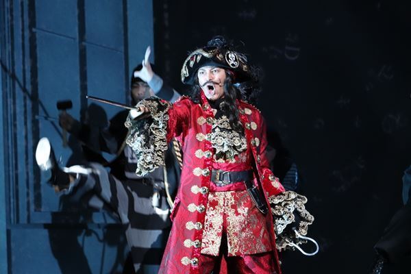 【レポート】美しく、温もりある魅せ方で“不思議”を生みだす　ミュージカル『ファインディング・ネバーランド』