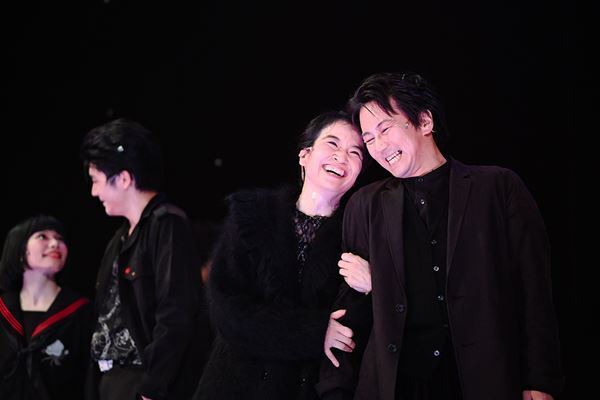 真夏に雪降るFUKAIPRODUCE羽衣『女装、男装、冬支度』上演中