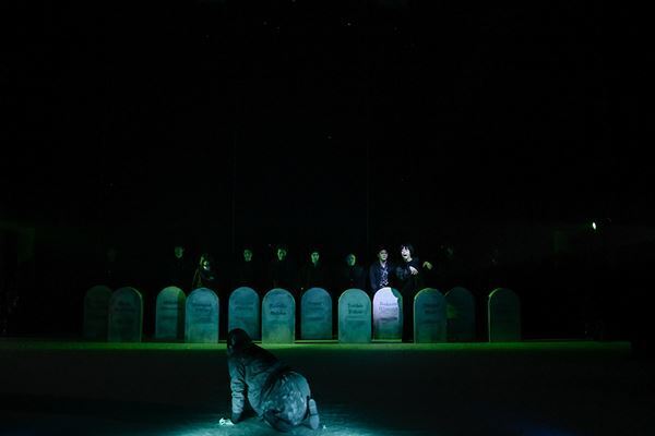 真夏に雪降るFUKAIPRODUCE羽衣『女装、男装、冬支度』上演中