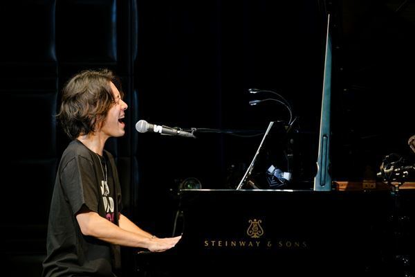 和田唱、ソロツアーファイナルをブルーノート東京にて開催！　フジファブリックや藤井風、安室奈美恵のカバーも