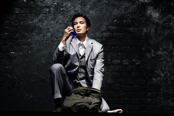 重心をかけてぶつかり合う二人の、切ない疾走　『スリル・ミー』Review１　尾上松也×廣瀬友祐　ピアノ：朴勝哲