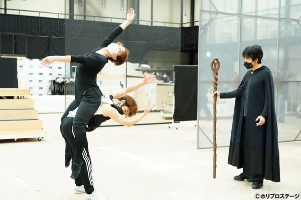 浦井健治、伊礼彼方、加藤和樹らが7曲を披露　ミュージカル『キングアーサー』稽古場レポート到着