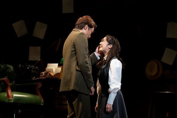 井上芳雄×新ジルーシャ・上白石萌音、10年目の『ダディ・ロング・レッグズ』装い新たに開幕