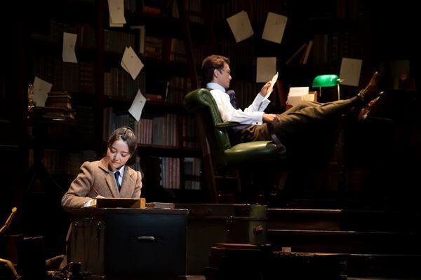 井上芳雄×新ジルーシャ・上白石萌音、10年目の『ダディ・ロング・レッグズ』装い新たに開幕