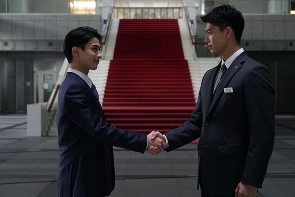 竹内涼真×横浜流星、緊張と期待の中で通じ合うふたり。映画『アキラとあきら』現場レポート①