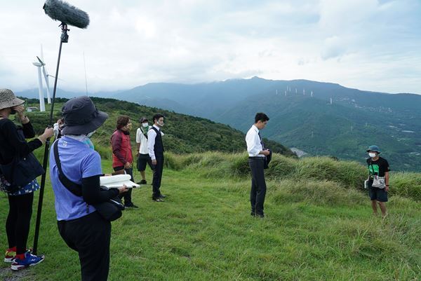 竹内涼真×横浜流星、緊張と期待の中で通じ合うふたり。映画『アキラとあきら』現場レポート①