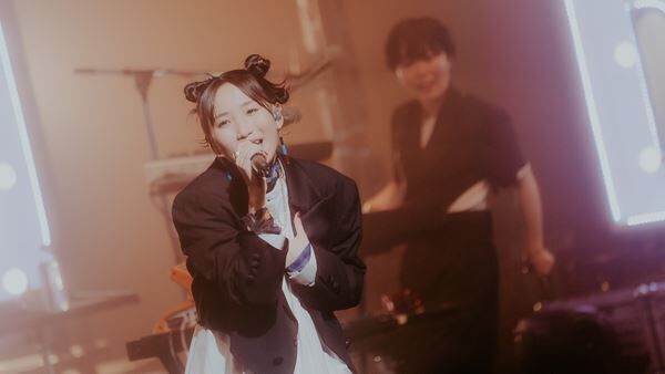『YOASOBI TikTok LIVE』4月24日(月) THEATER MILANO-Za
