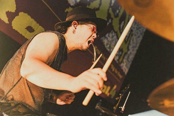 Kroi、マルチプレイヤー集団Ovallと初の対バン　ジャンルレスな音楽が響き渡る一夜【宮城公演ライブレポート】