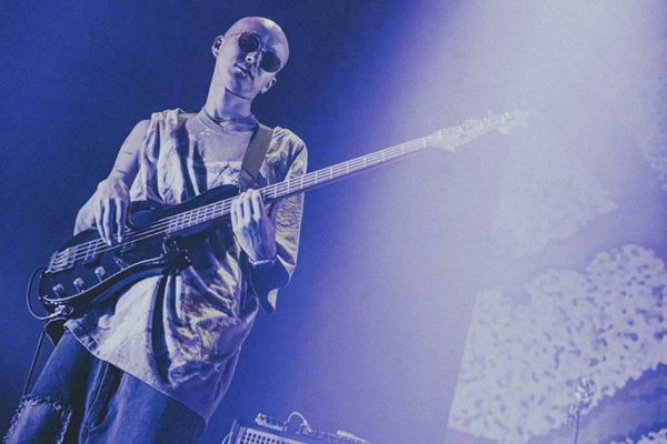 Kroi、マルチプレイヤー集団Ovallと初の対バン　ジャンルレスな音楽が響き渡る一夜【宮城公演ライブレポート】