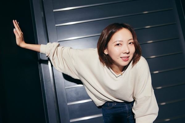 村上春樹の世界を表す、新しい演劇表現を目指して　那須凜が挑む日英合作『品川猿の告白』