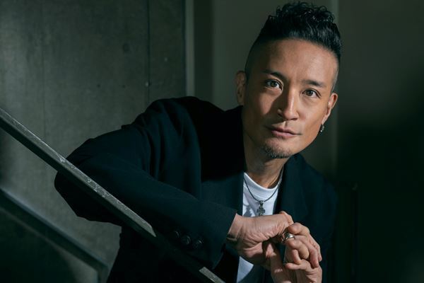 今日の1杯目のビールのために命を懸ける。松岡昌宏が語る目標をもたない生き方