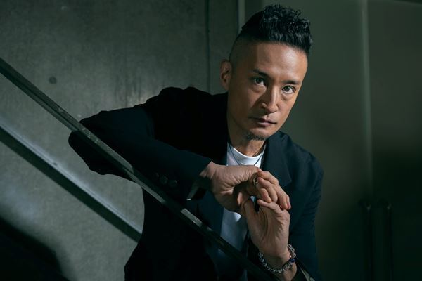 今日の1杯目のビールのために命を懸ける。松岡昌宏が語る目標をもたない生き方