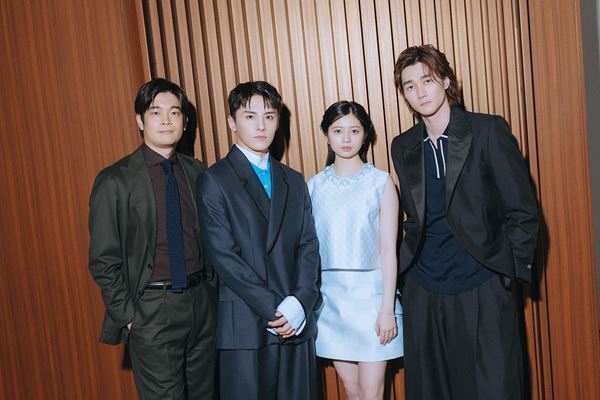 川西拓実×桜田ひより×井之脇海×栁俊太郎に聞く“1人がいい？ みんながいい？”「僕はめっちゃ1人です！」