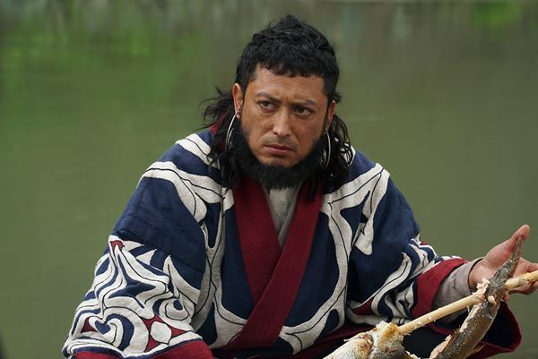 ドラマ『ゴールデンカムイ』謎を知る男キロランケが登場する第3話の場面写真18枚が公開