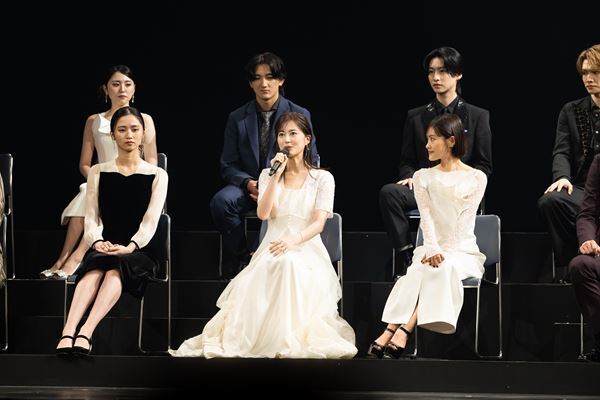 『民衆の歌』ほか豪華な歌唱に期待高まる　現・帝劇最後の『レ・ミゼラブル』製作発表会見に総勢84名キャストが勢揃い