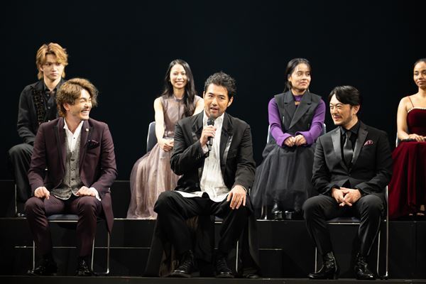 『民衆の歌』ほか豪華な歌唱に期待高まる　現・帝劇最後の『レ・ミゼラブル』製作発表会見に総勢84名キャストが勢揃い